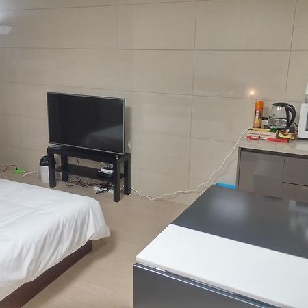 Guesthouse Myeongdong Сеул Екстер'єр фото