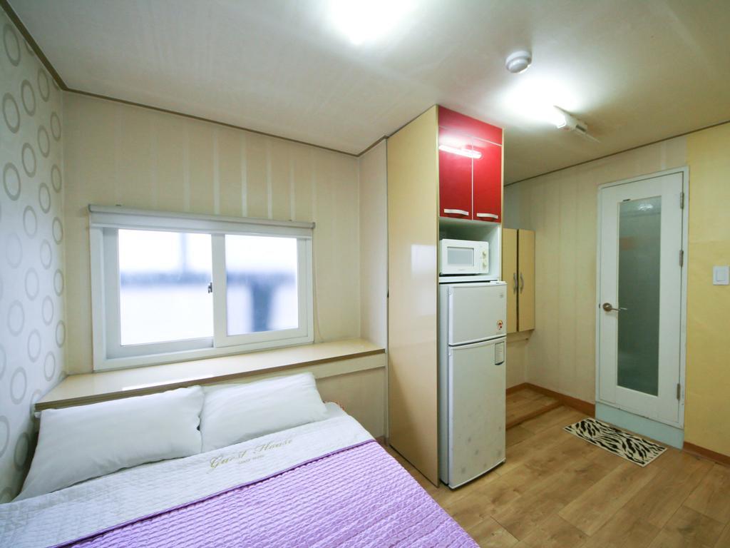 Guesthouse Myeongdong Сеул Екстер'єр фото