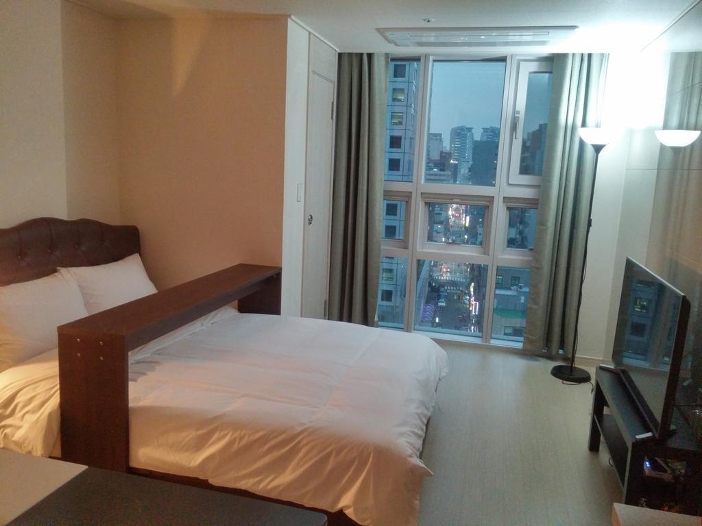 Guesthouse Myeongdong Сеул Екстер'єр фото