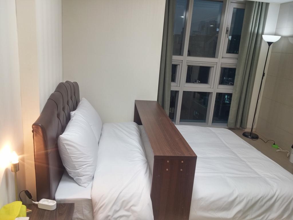 Guesthouse Myeongdong Сеул Екстер'єр фото
