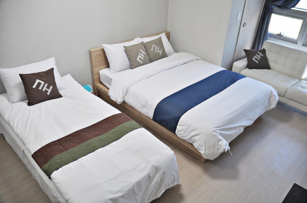 Guesthouse Myeongdong Сеул Екстер'єр фото