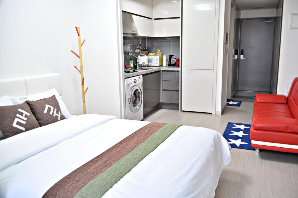 Guesthouse Myeongdong Сеул Екстер'єр фото